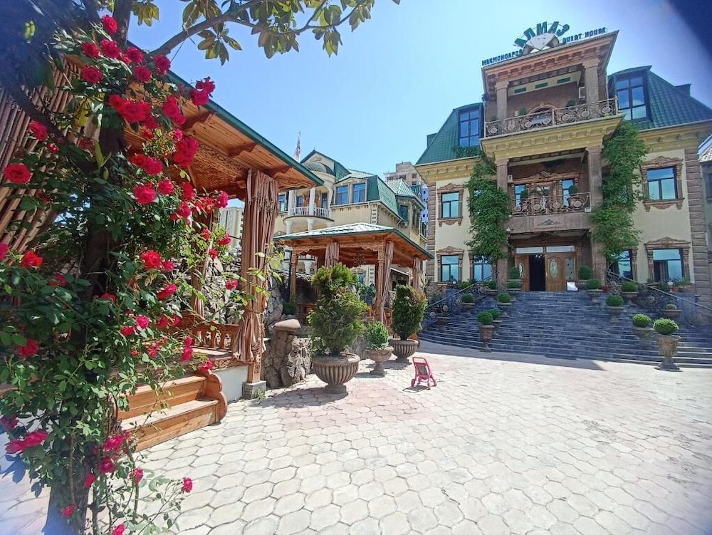 Almaz hotel - carbon neutral hotel in Dushanbe