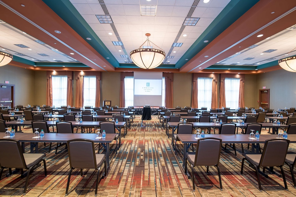 Embassy Suites by Hilton Albuquerque - photo 47