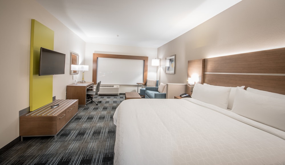 Holiday Inn Express and Suites Houston Westchase Westheimer by IHG - photo 16
