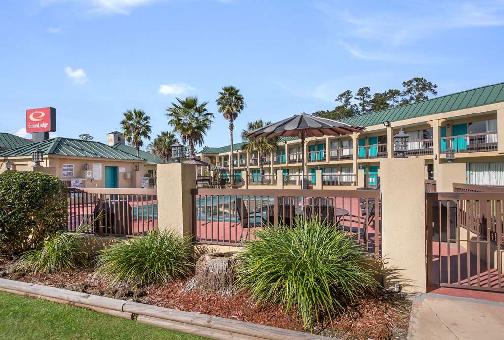 Econo Lodge Inn & Suites Hardeeville I 95 - photo 12