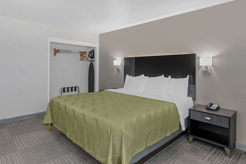 Quality Inn Kettleman City near Hwy 41 - photo 21