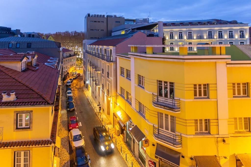 Cozy Lisbon Stay 2 min Walk from Av Liberdade by Lisbeyond