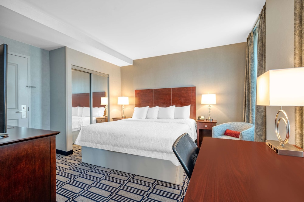 Hampton Inn & Suites Providence Downtown - photo 41