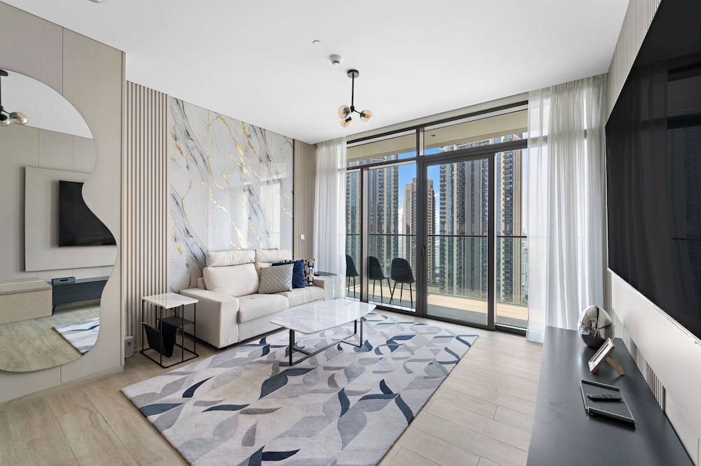 1BR Palace Residences City View — 4-Star Luxury Hotel in Dubai, United Arab Emirates