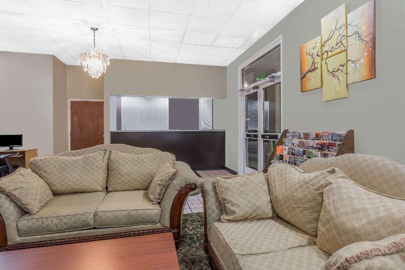 Super 8 by Wyndham Port Wentworth Savannah Area - photo 5