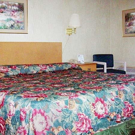 Capital Center Inn - photo 7