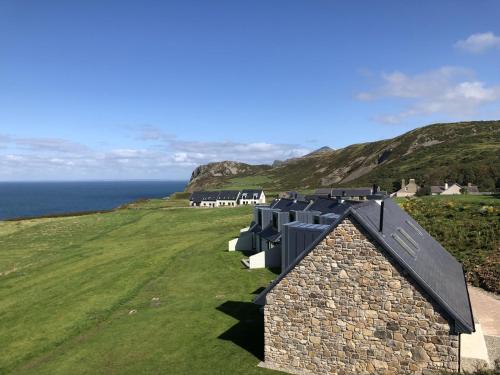 Cottage 16 by Together Travel 3 Bedroom Coastal Retreat — 4-Star Luxury Hotel in Bangor, United Kingdom