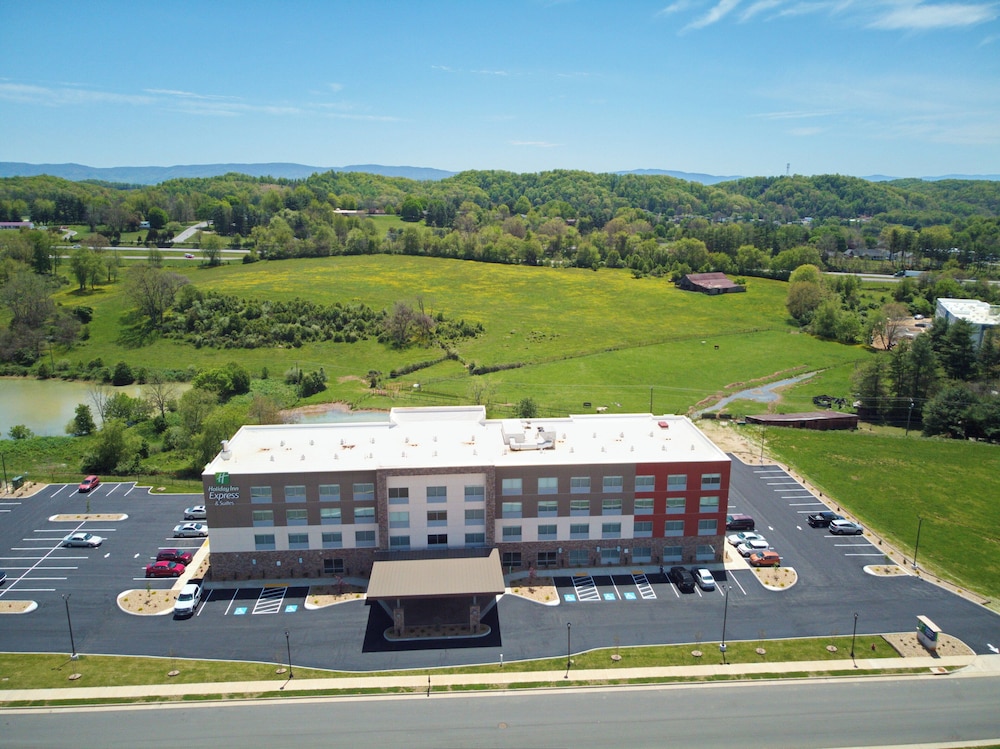 Holiday Inn Express & Suites Abingdon by IHG - photo 18