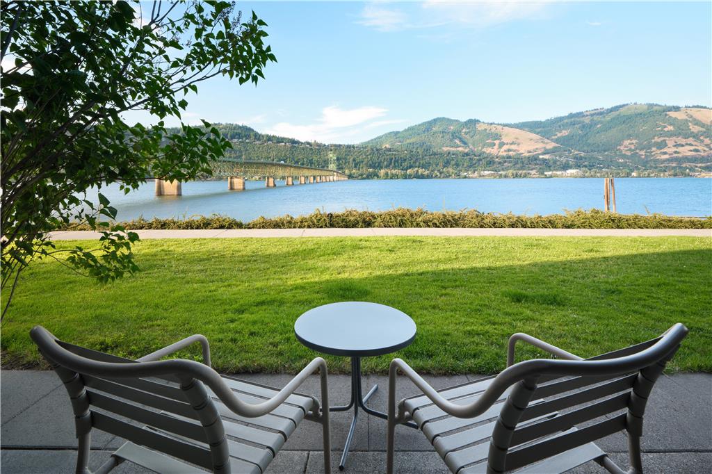 Best Western Plus Hood River Inn - photo 58