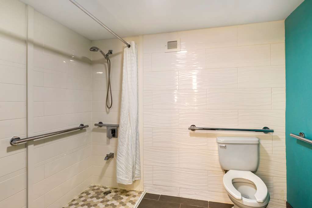 Best Western PLUS Executive Hotel - photo 25