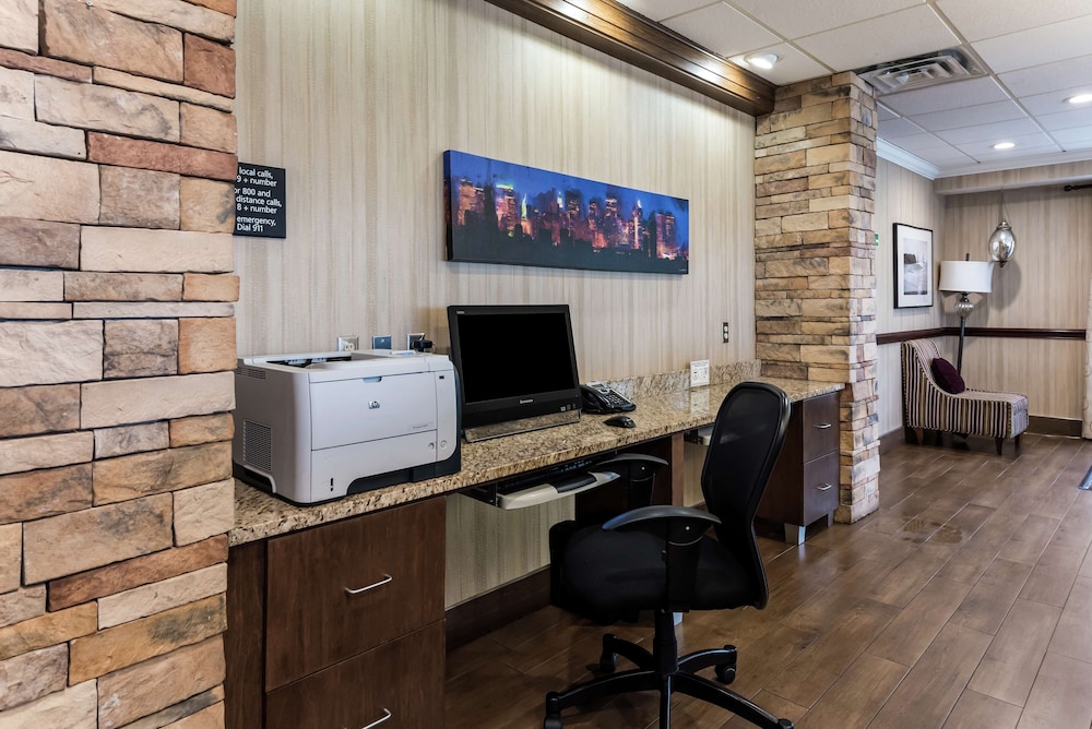 Hampton Inn by Hilton Columbus I 70E Hamilton Rd - photo 66