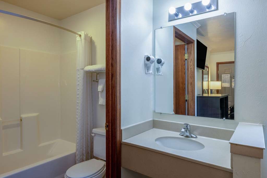 Travelodge by Wyndham Livingston Yellowstone - photo 23