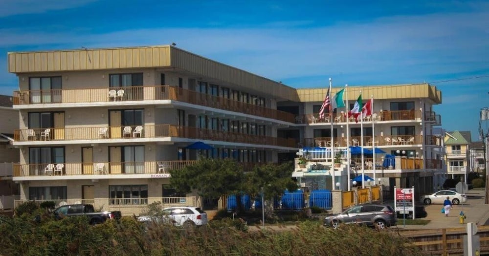 Roman Holiday Motel - photo 46