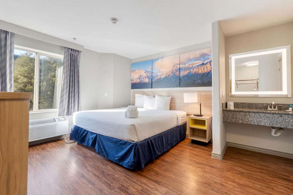 Days Inn by Wyndham Thornton - photo 5