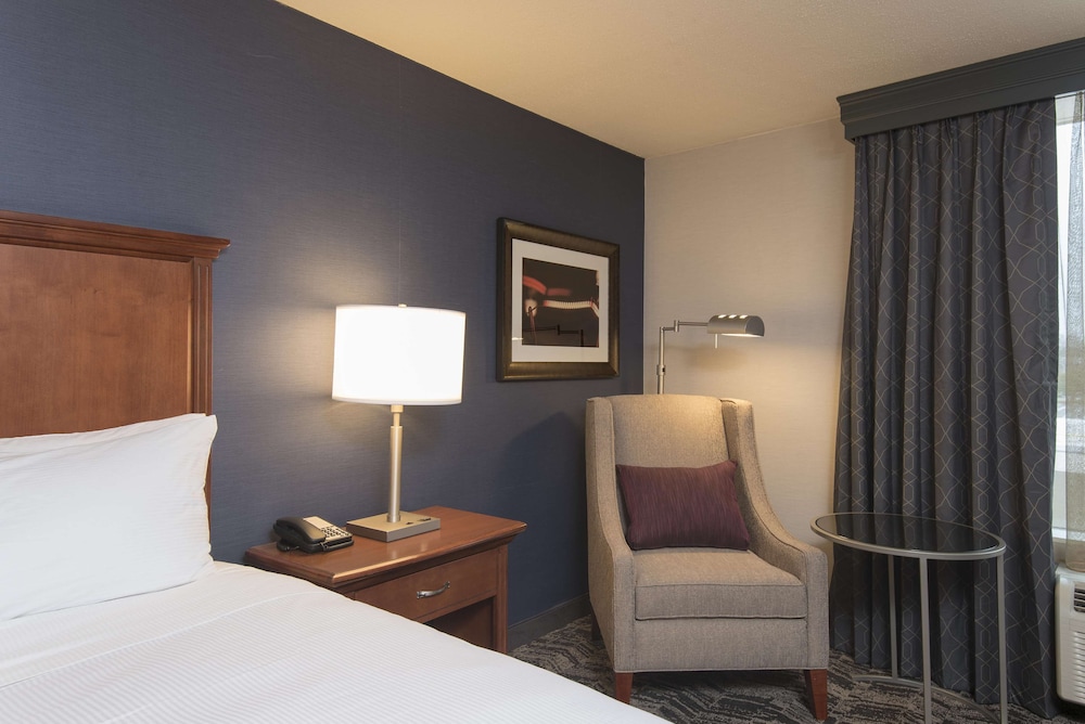 DoubleTree by Hilton Schenectady Downtown - photo 12