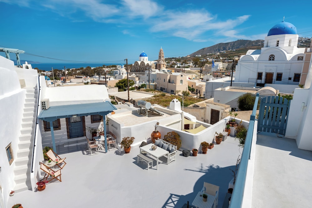 Messavoli residences in Mesaria, Greece