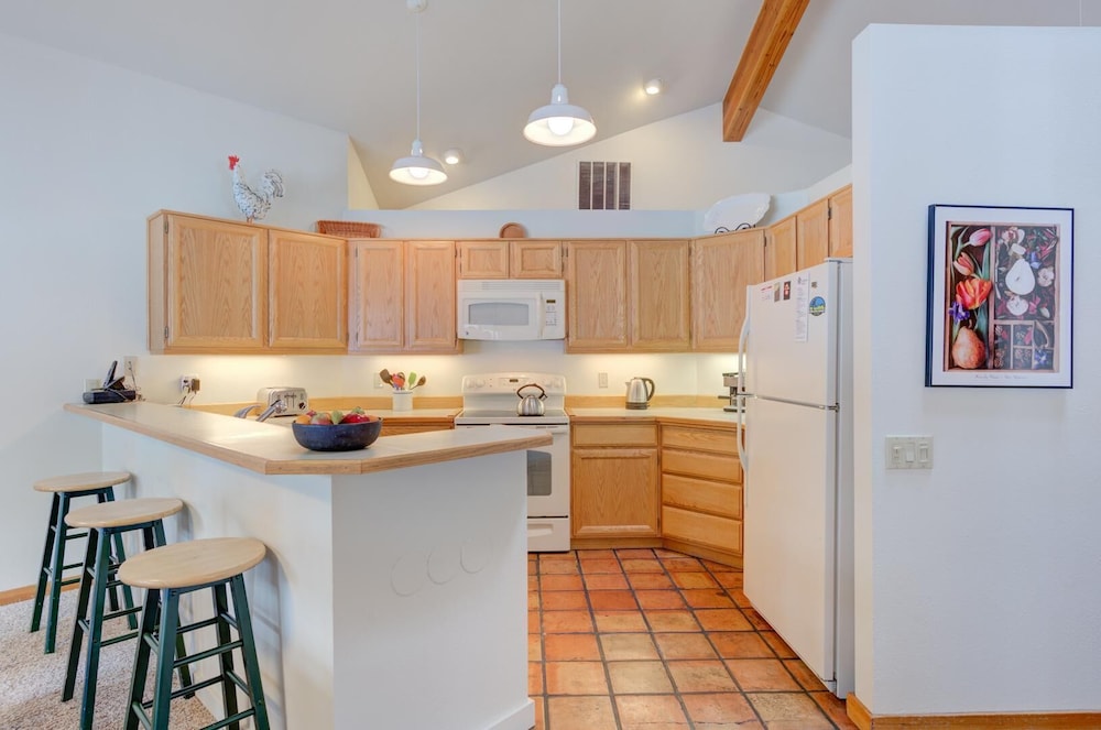 Awbrey Lane #7 by Village Properties at Sunriver - photo 8