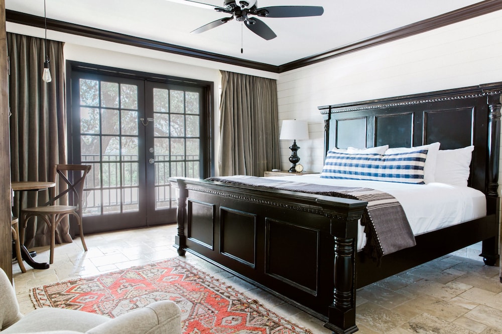 Hillside Boutique Hotel - photo 12
