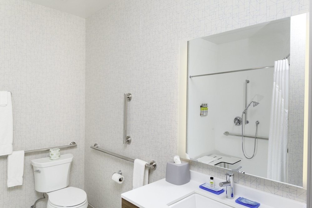 Holiday Inn Express & Suites Phoenix East Gilbert by IHG - photo 21