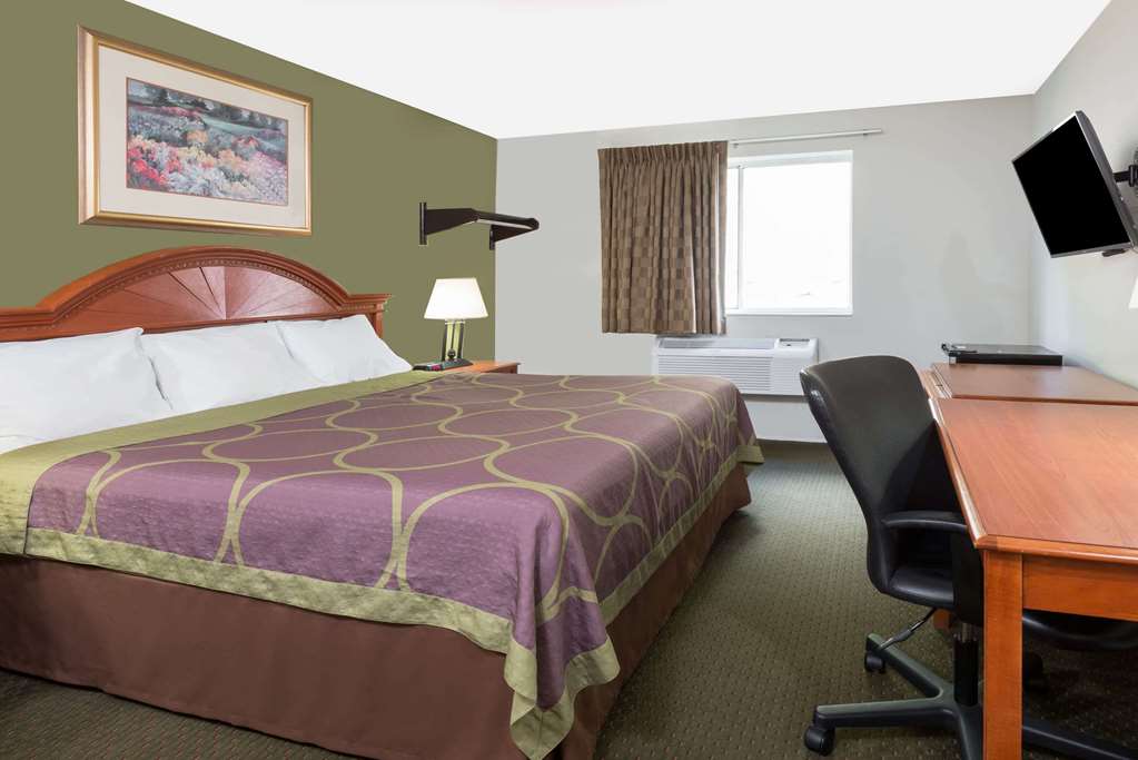 Super 8 by Wyndham Pittsburgh Monroeville - photo 16