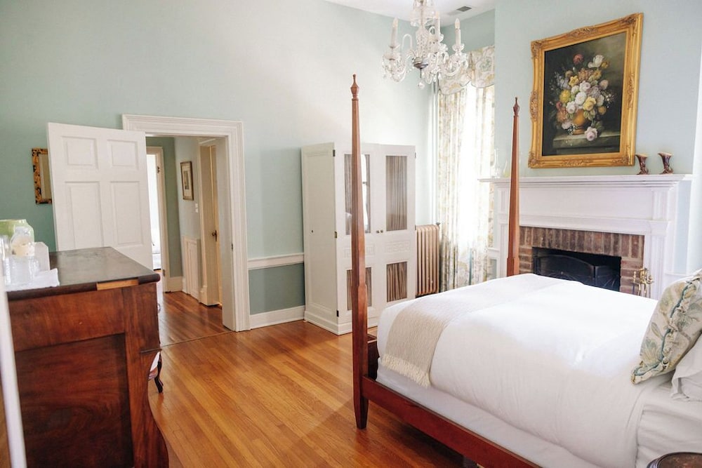 Kenmore Inn - photo 35