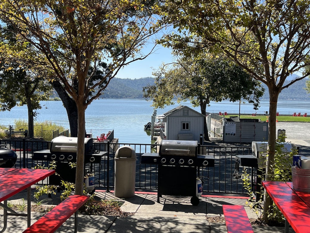Clear Lake Cottages & Marina - photo 153