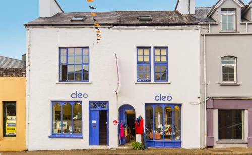 Cleo Gallery Apartments — 4-Star Luxury Hotel in Kenmare, Republic of Ireland