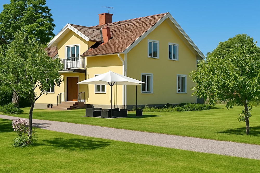 Scenic By The Sea Patterdale Apartments 21679406 — Gamleby