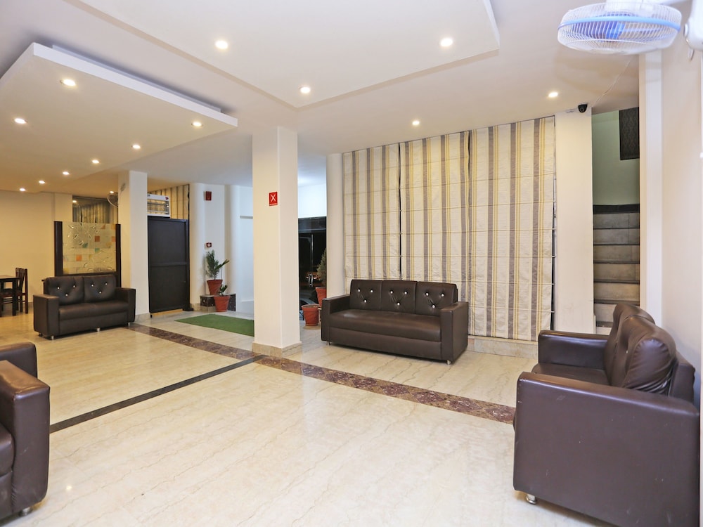 Oyo 9629 Pearl International — Agra