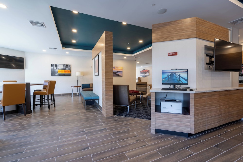 TownePlace Suites by Marriott Clinton - photo 22