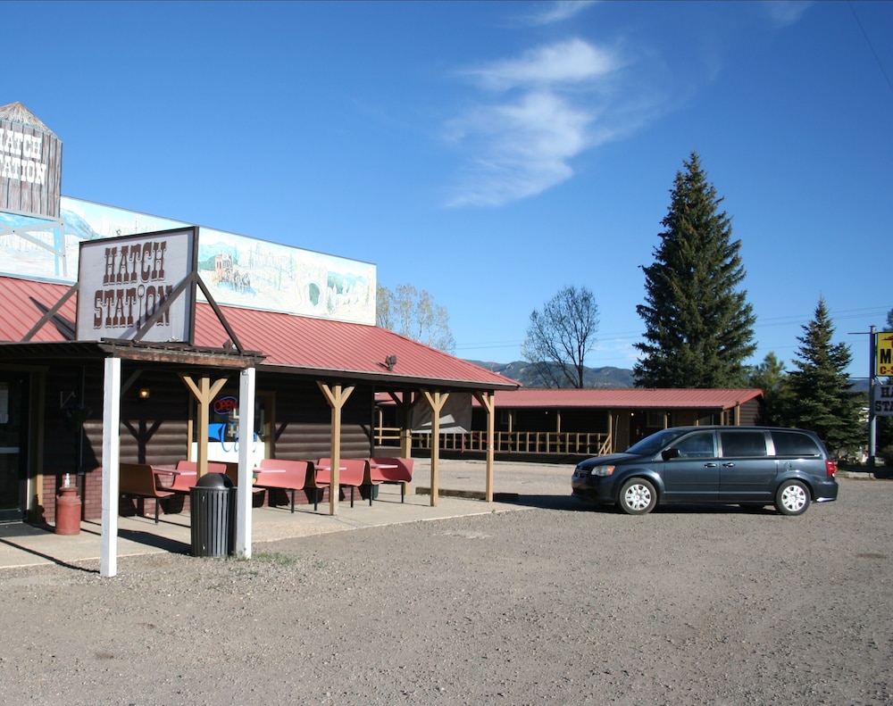 Hatch Station Motel and Restaurant - photo 25