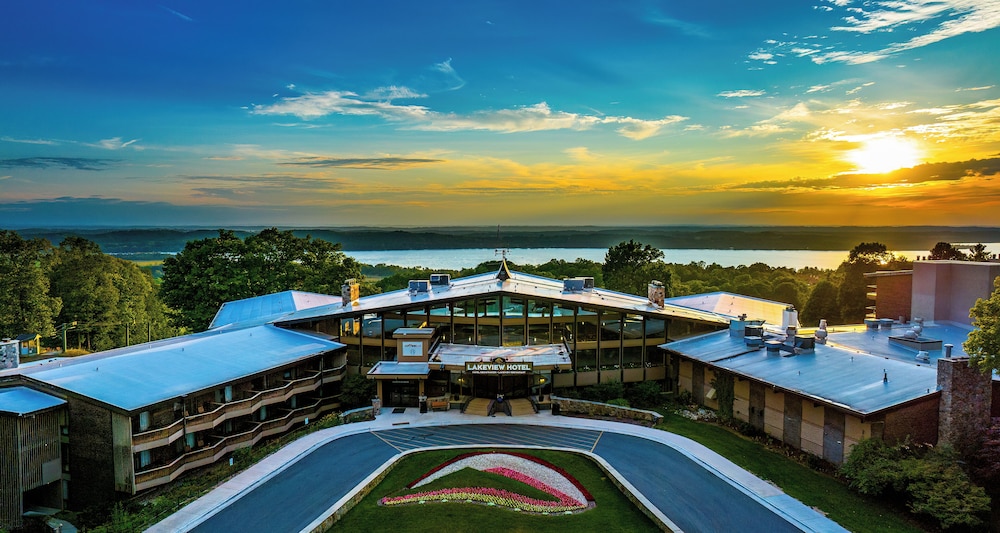 The Lakeview Hotel Shanty Creek Resort — hotel in Bellaire