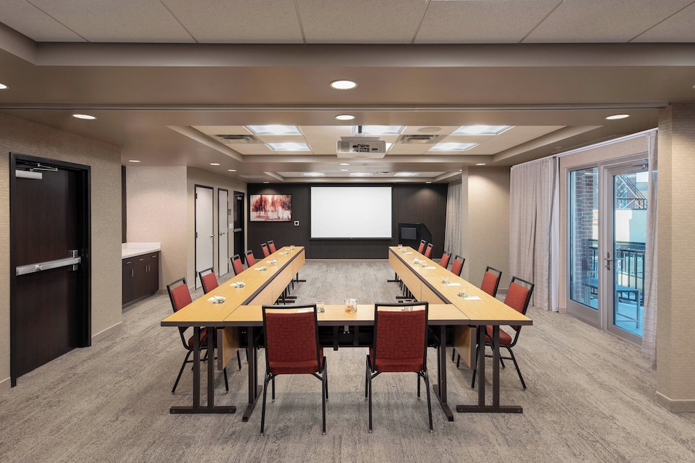 Courtyard by Marriott Baton Rouge Downtown - photo 23