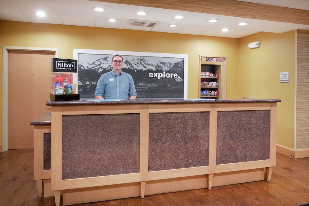 Hampton Inn & Suites Denver South RidgeGate - photo 4