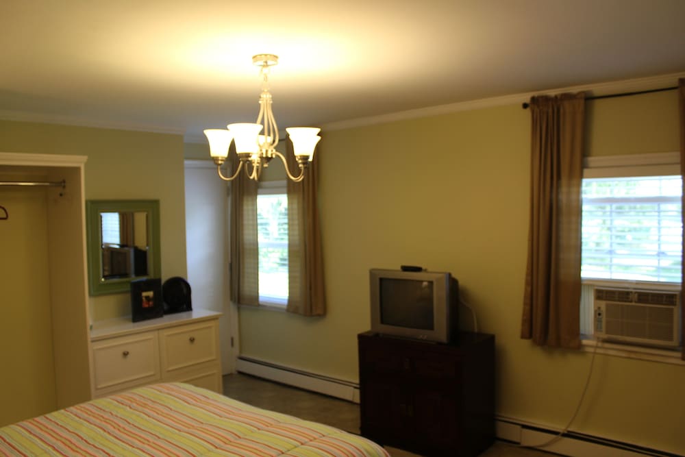 Catskill Seasons Inn - photo 6