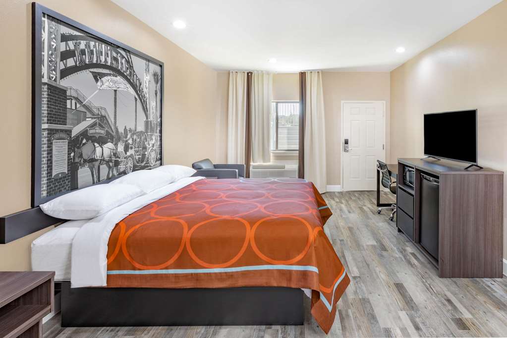 Super 8 by Wyndham Houston NW Beltway 8 West Rd - photo 15