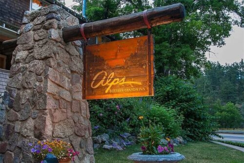Alps Boulder Canyon Inn - photo 66