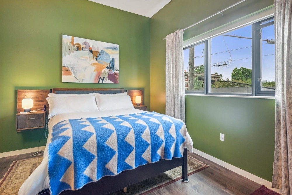 Violet Suites PDX - photo 23