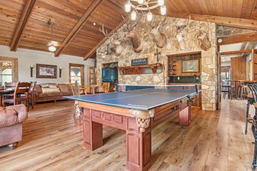 Lodge at Forse Mountain Ranch — Kerrville — photo 4