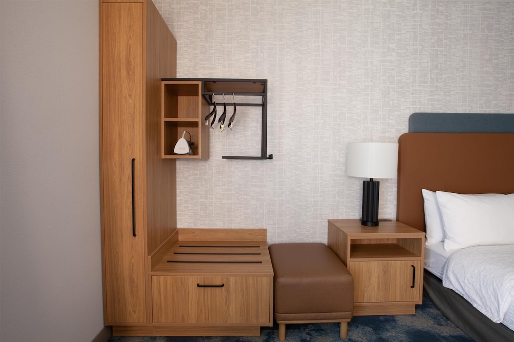Hampton Inn Salt Lake City North - photo 22