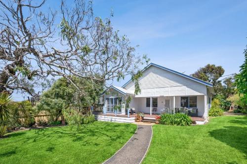 Esplanade Premium 33 in Torquay, Australia