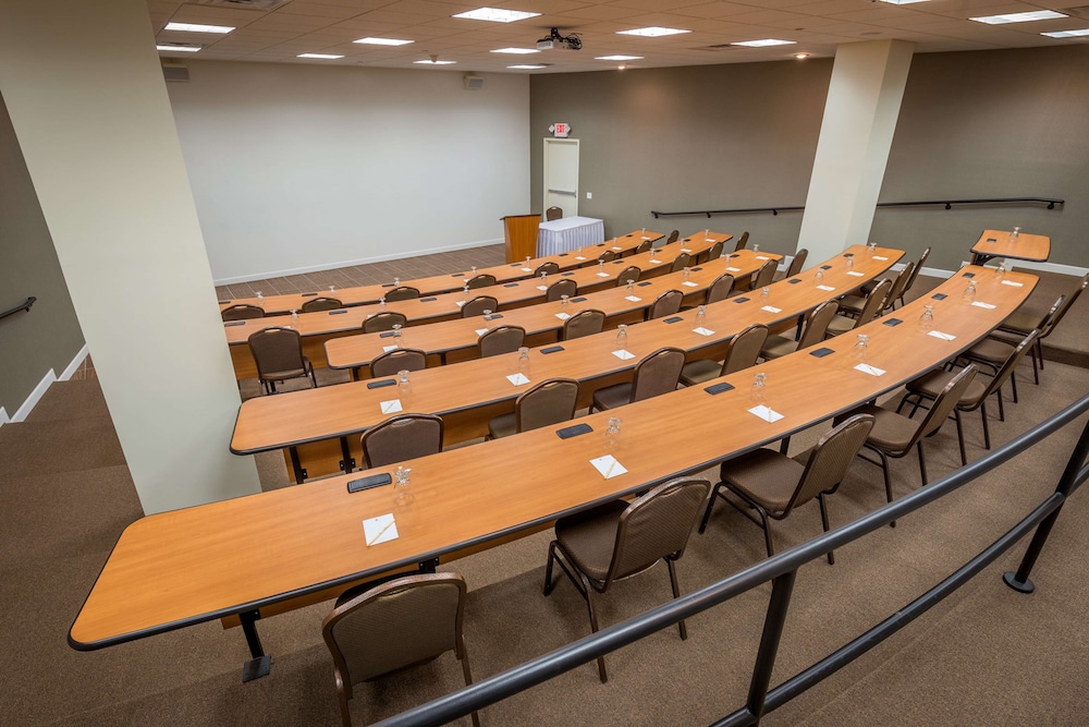 DoubleTree by Hilton Hotel Binghamton - photo 34