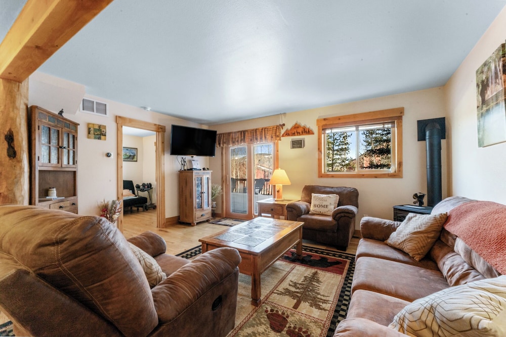 241 North Side Circle Unit A by Summit County Mountain Retreats in Silverthorne, United States