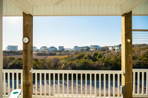 A Pawsitive Attitude by Oak Island Accommodations - photo 13