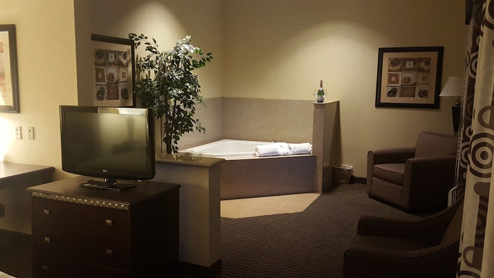 Holiday Inn Express & Suites Nampa Idaho Center an IHG Hotel - photo 5