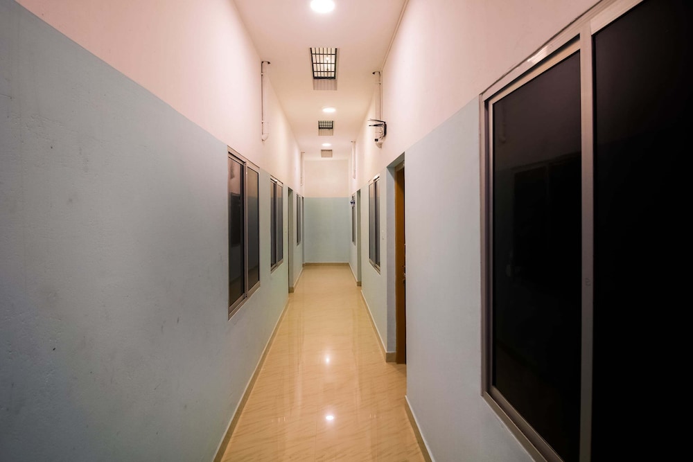 OYO 37776 Hotel Royal King in Nagercoil, India