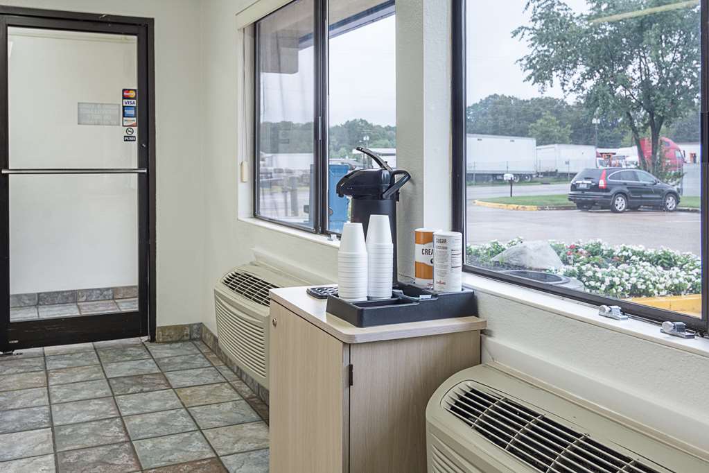 Motel 6 Fredericksburg VA North - photo 24