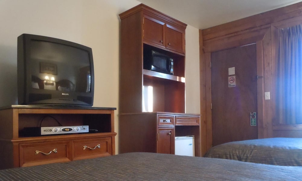 Bellevue High Country Motel - photo 14