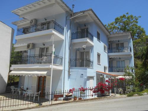 Villa Hermione — 4-Star Luxury Hotel in Agia Paraskevi, Greece