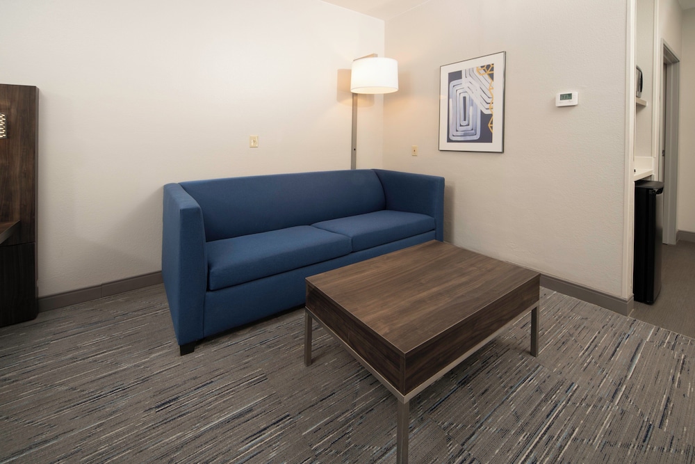 Holiday Inn Express Hotel & Suites Canyon by IHG - photo 41